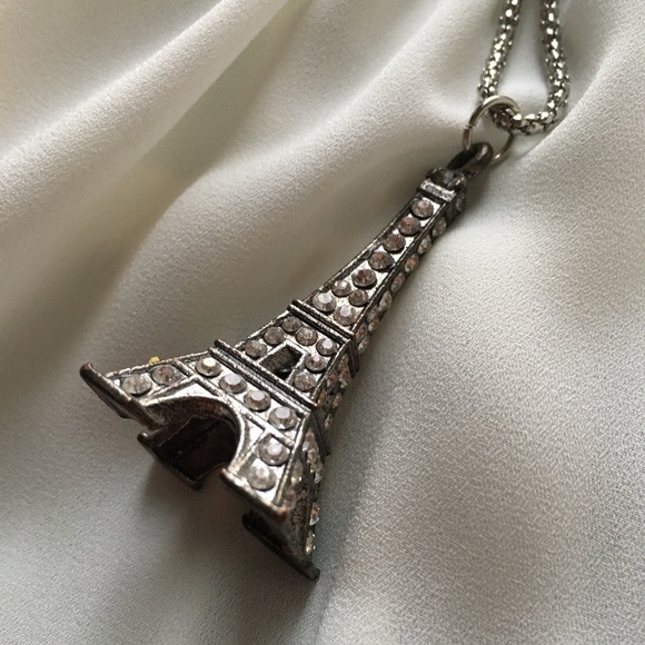 Paris Eiffel Tower Necklace - Picture 2 of 11